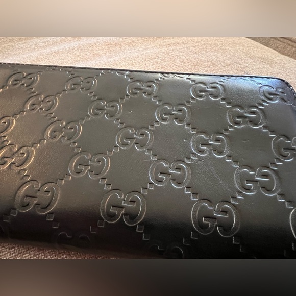 Gucci Guccisima Black Leather Wallet - Picture 7 of 10